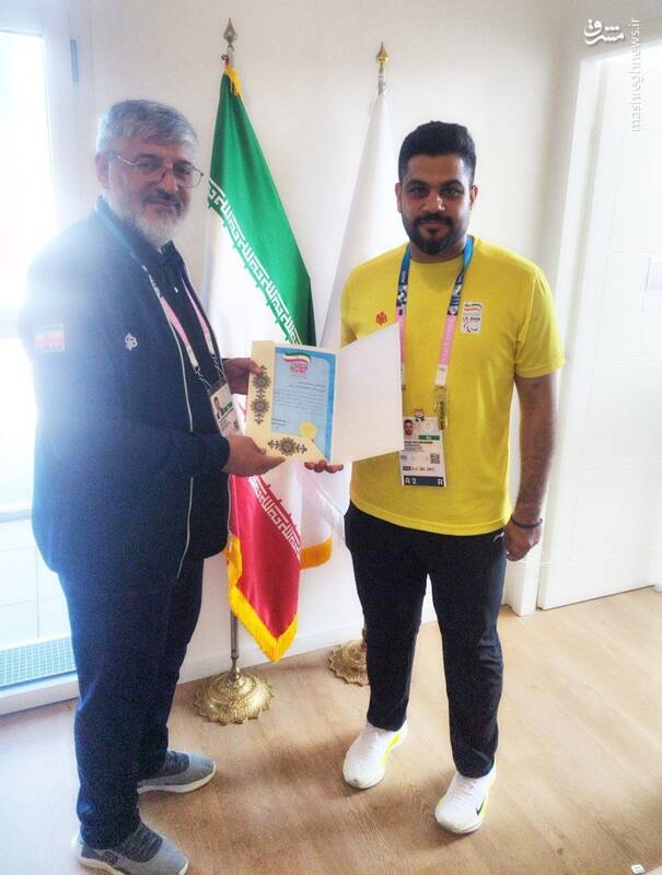 عکس/ اهدای پاداش پارالمپیکیهای پای سکو