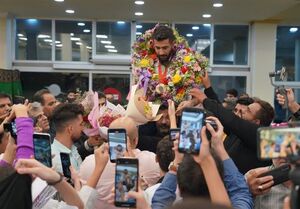 استقبال از مدالآور پارالمپیک در بوشهر