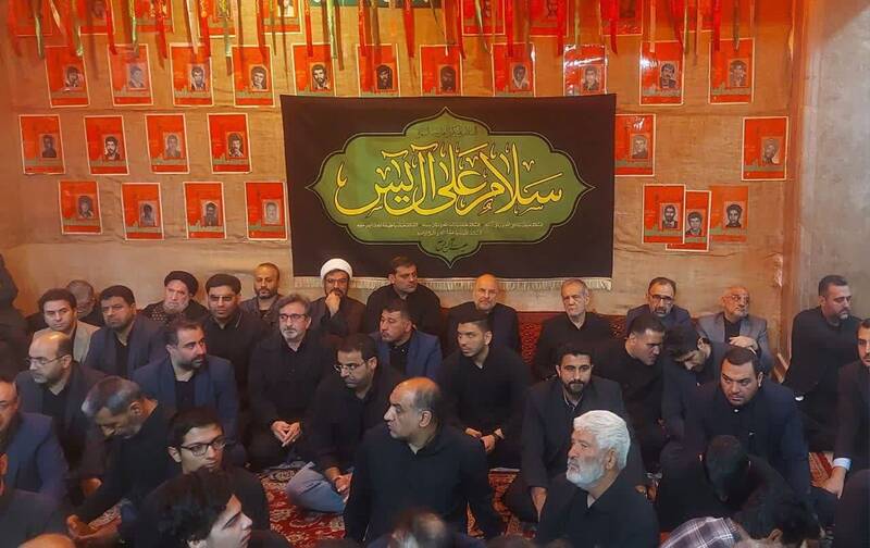 رئیس جمهور در جمع عزاداران هیئت آلیاسین مشهد حضور یافت +عکس