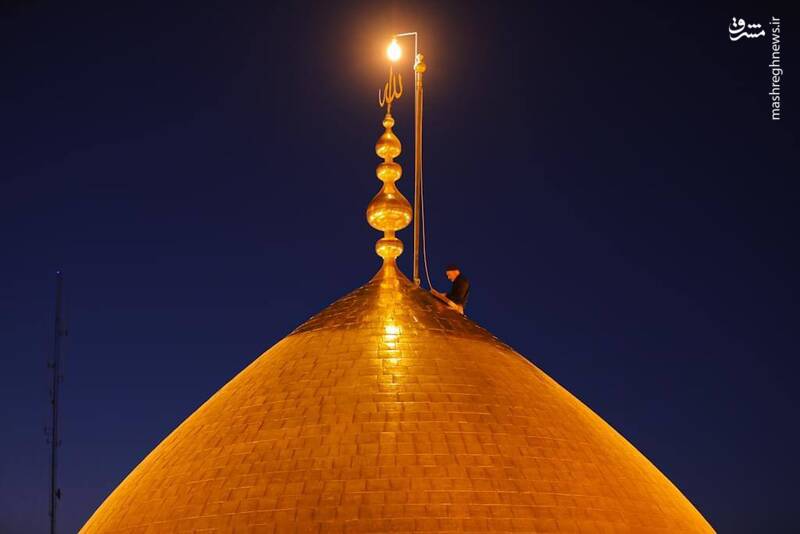 عکس/ پرچم گنبد سیدالشهدا به رنگ سرخ درآمد