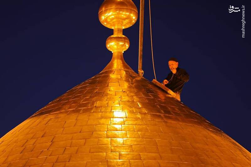 عکس/ پرچم گنبد سیدالشهدا به رنگ سرخ درآمد