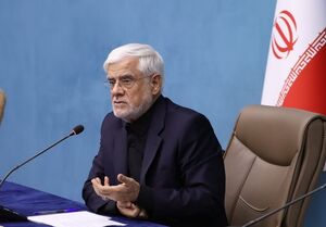 انتقاد عارف از ضربهپذیری سیستم توزیع بنزین در پی دو حمله سایبری