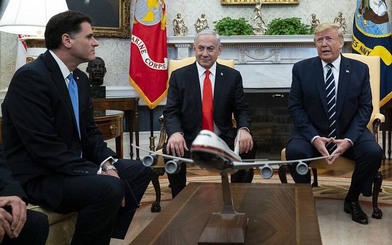 هدایت کننده و مغز متفکر سیاستهای خارجی بنیامین نتانیاهو کیست؟ / هماهنگ کننده ترور سردار سلیمانی را بیشتر بشناسید؟ +عکس