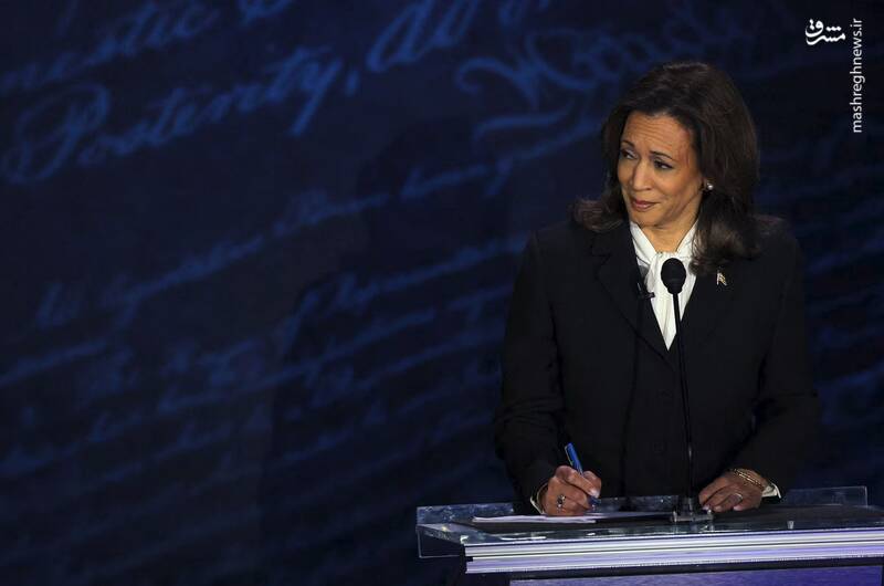 عکس / حاشیههای مناظره ترامپ و هریس 10