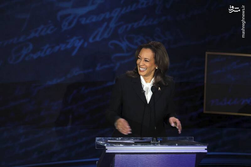 عکس / حاشیههای مناظره ترامپ و هریس 16