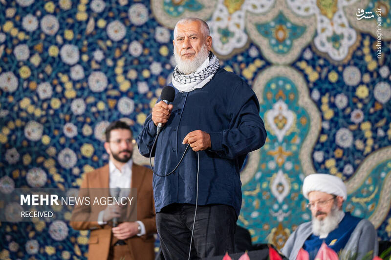 عکس / بزرگترین محفل قرآنی جهان اسلام در حرم امام رضا (ع) 8