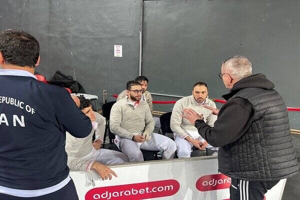 افشاگری سرمربی سابق تیم ملی: تیمم را سلاخی کردند / منافع ملی فدای فامیلبازی شد! 3