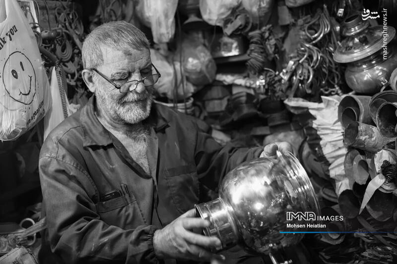 عکس/ پیشهای به جا مانده از روزهای رونق سماور