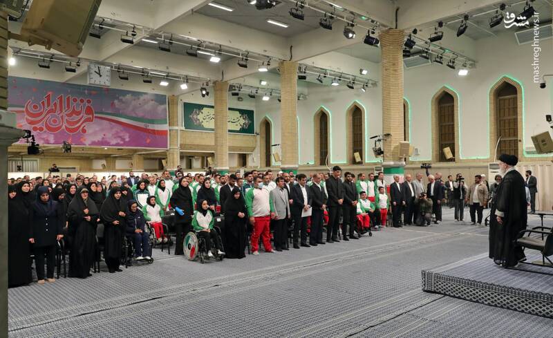 عکس / دیدار ورزشکاران بازیهای المپیک و پارالمپیک با رهبر انقلاب 2