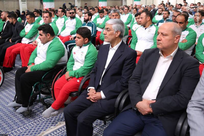 عکس / دیدار ورزشکاران بازیهای المپیک و پارالمپیک با رهبر انقلاب 6