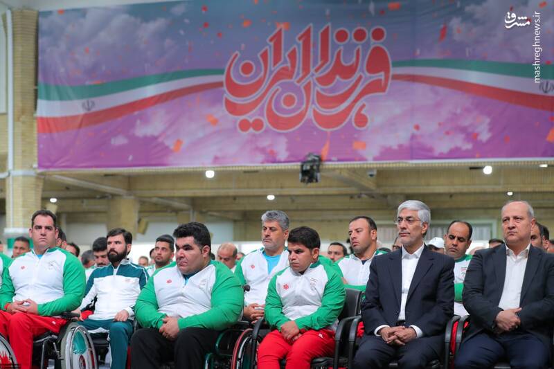 عکس / دیدار ورزشکاران بازیهای المپیک و پارالمپیک با رهبر انقلاب 10