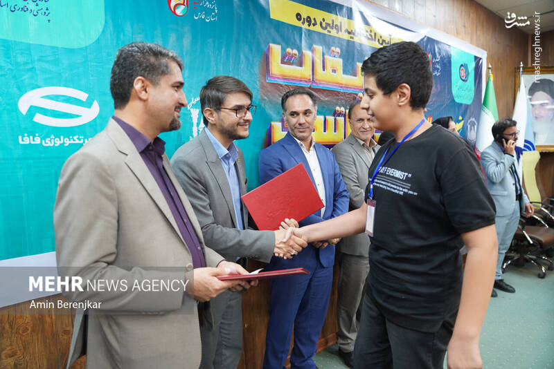 عکس / مسابقات رباتیک در شیراز 24