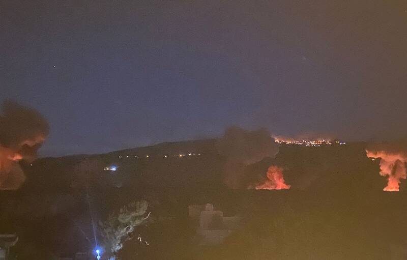 حملات بی سابقه حزب الله لبنان به مواضع صهیونیستها/ رسانه صهیونیستی: هفت موشک حزب الله به شهرک «متولا» اصابت کرد/ توصیه سران رژیم به شهرکنشینان برای رفتن به پناهگاهها + فیلم