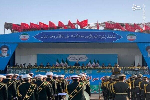 رژه نیروهای مسلح در تهران برگزار شد/ نمایش جدیدترین پهپاد ساخت ایران با نام «شاهد ۱۳۶B»/موشک جهاد برای اولینبار به نمایش درآمد +عکس