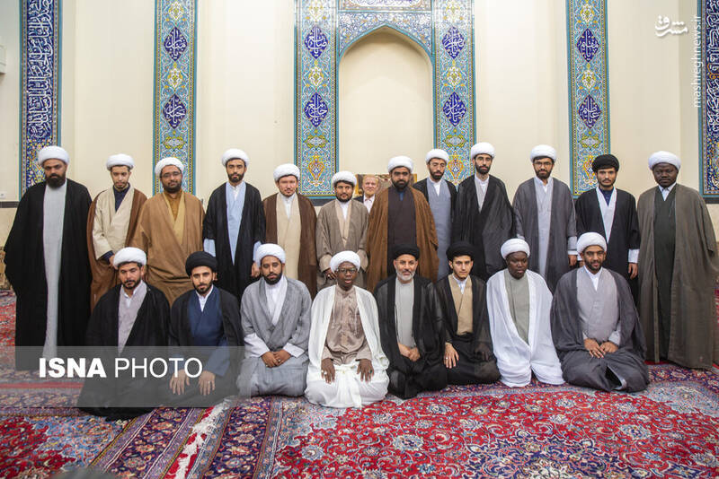 عکس / مراسم عمامه گذاری طلاب در روز میلاد پیامبر اسلام (ص) 23
