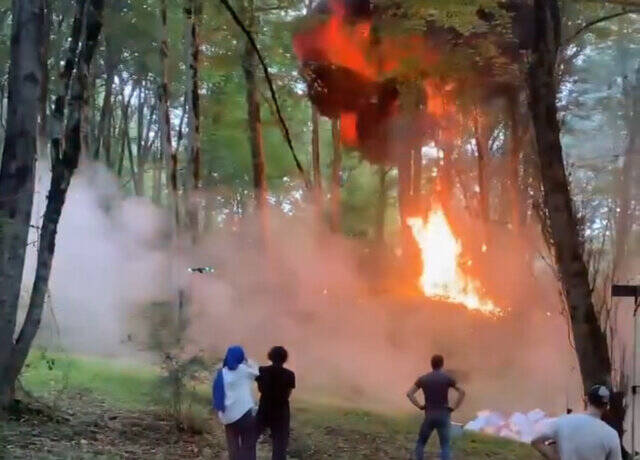 انفجار و حریق جنگل به بهانه ساخت فیلم! +عکس
