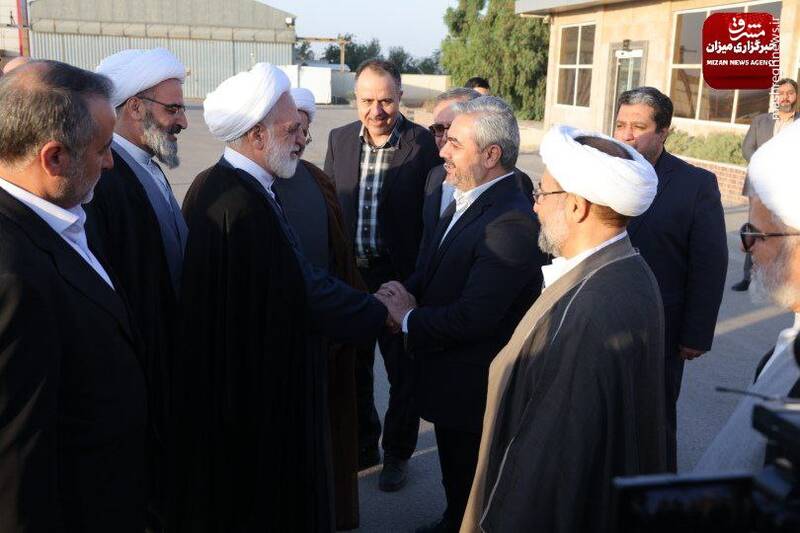 عکس/ ورود حجتالاسلام والمسلمین محسنی اژهای به استان سمنان عکس/ ورود حجتالاسلام والمسلمین محسنی اژهای به استان سمنان
