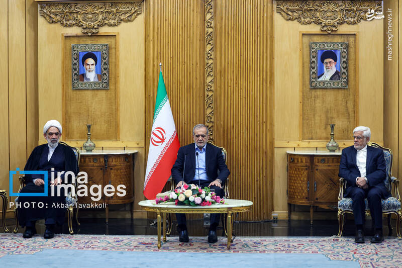 عکس / بازگشت رئیس جمهور از نیویورک 18