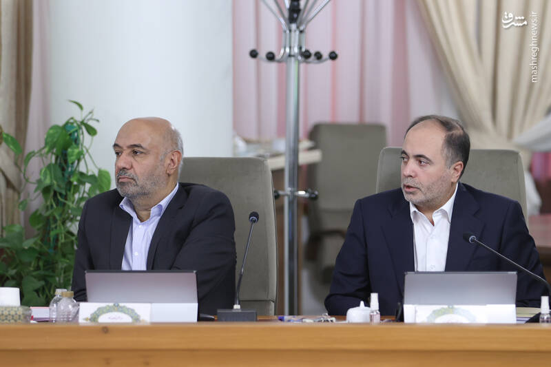 عکس/ اعضای هیئت دولت در جمع خبرنگاران