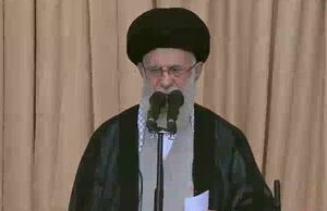 فیلم / معنای ولایت در نگاه رهبر انقلاب