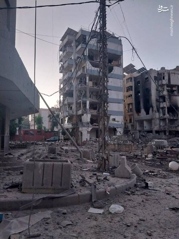 حملات شدید رژیم صهیونیستی به ضاحیه بیروت/ شبکه ۱۴ اسرائیل: هدف این حملات، ترور سید هاشم صفی الدین است/ هدف قرار گرفتن پالایشگاه نفت حیفا در حملات جدید حزبالله + عکس و فیلم