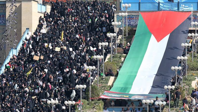 عکس / مراسم بزرگداشت شهید سید حسن نصرالله با حضور رهبر انقلاب 24