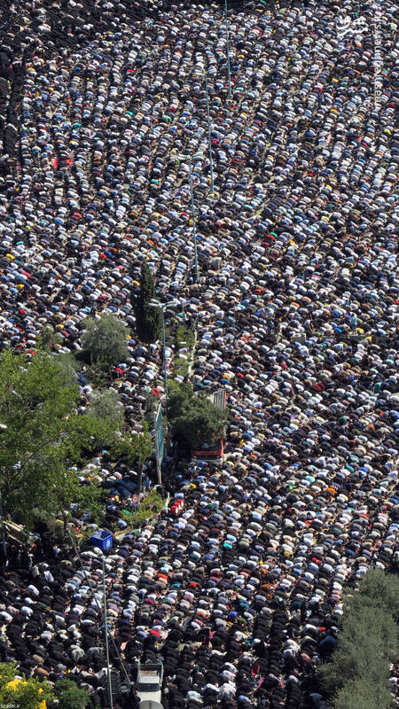 عکس / مراسم بزرگداشت شهید سید حسن نصرالله با حضور رهبر انقلاب 10