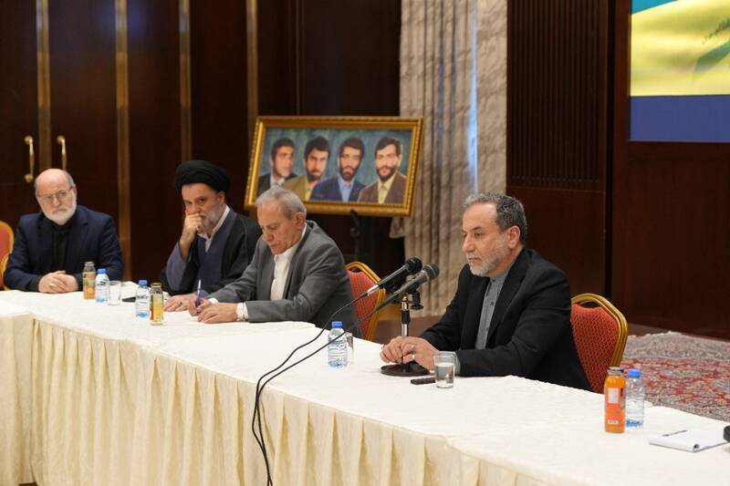 دیدار عراقچی با جمعی از شخصیتها و نخبگان لبنانی