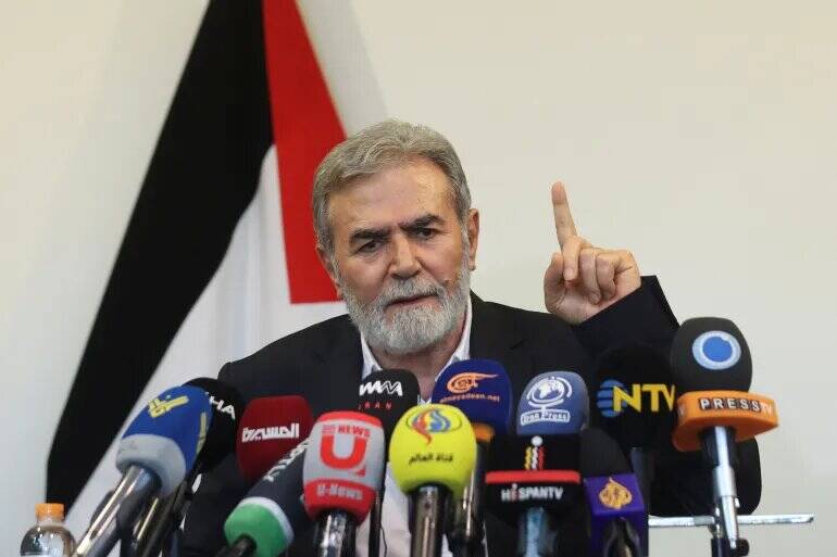 دوست و دشمن او را قهرمان میدانند/ فرماندهای که تا آخرین لحظه سلاح بر زمین نگذاشت +فیلم