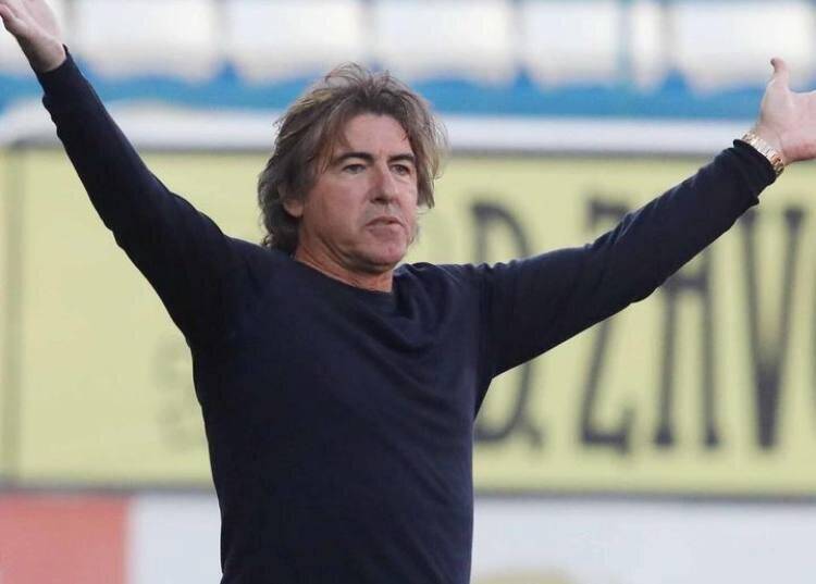 ساپینتو یک قدم از همه مربیان دیگر جلوتر است/ استقلال میتواند مدعی قهرمانی آسیا باشد/ همه مسیرهای دلالی در آکادمی استقلال بسته است