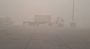 محاصره بندرعباس در گرد و خاک