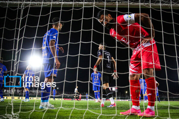 ترس هواداران پرسپولیس از تکرار یک اشتباه؛ تا دیر نشده قرارداد ستاره ملیپوش را تمدید کنید