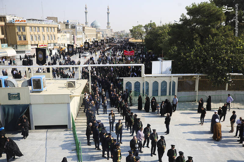 عکس/ دسته عزای خادمان حرم مطهر در روز شهادت حضرت معصومه(س)