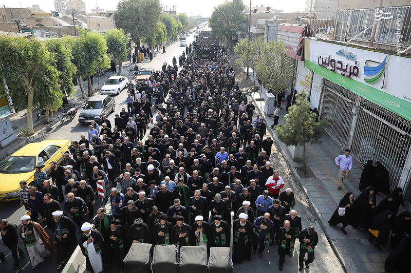 عکس/ دسته عزای خادمان حرم مطهر در روز شهادت حضرت معصومه(س)