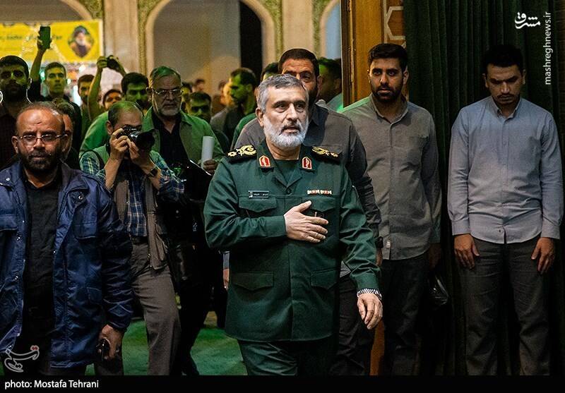 عکس/ وداعِ تهرانیها با شهید عباس نیلفروشان