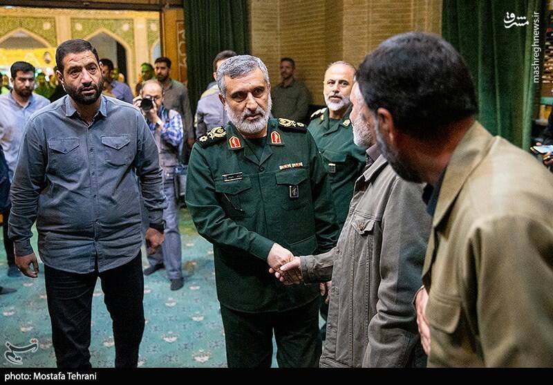 عکس/ وداعِ تهرانیها با شهید عباس نیلفروشان