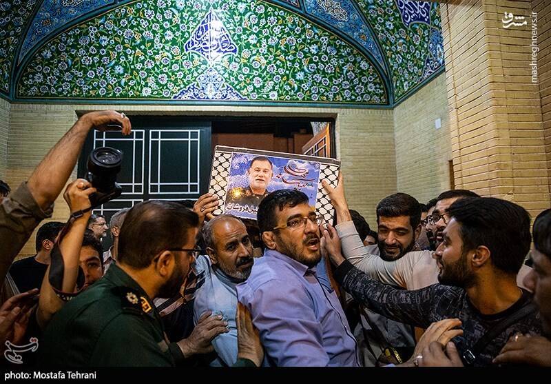 عکس/ وداعِ تهرانیها با شهید عباس نیلفروشان