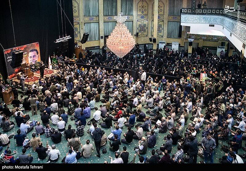 عکس/ وداعِ تهرانیها با شهید عباس نیلفروشان