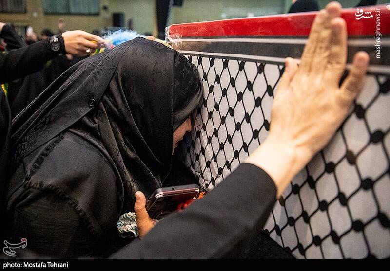 عکس/ وداعِ تهرانیها با شهید عباس نیلفروشان