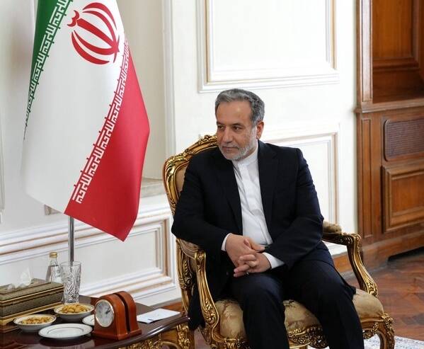 دوست و دشمن او را قهرمان میدانند/ فرماندهای که تا آخرین لحظه سلاح بر زمین نگذاشت +فیلم