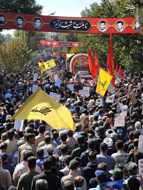 عکس/ مراسم تشییع شهید نیلفروشان در اصفهان