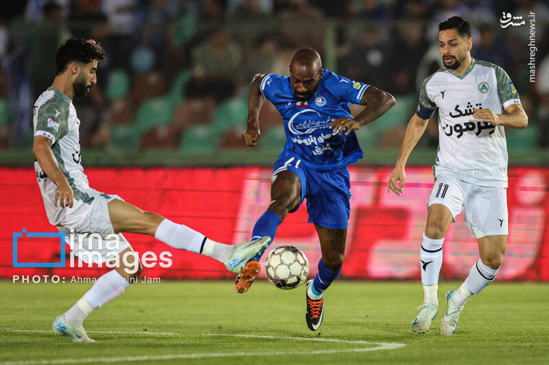 تصاویر دیدار استقلال و ذوب آهن