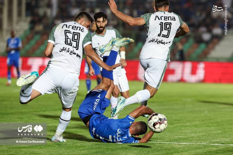 تصاویر دیدار استقلال و ذوب آهن