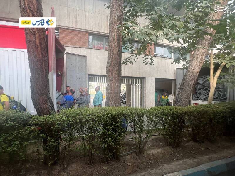 عکس/ صندلیهای آزادی به ورزشگاه شیرودی رسید