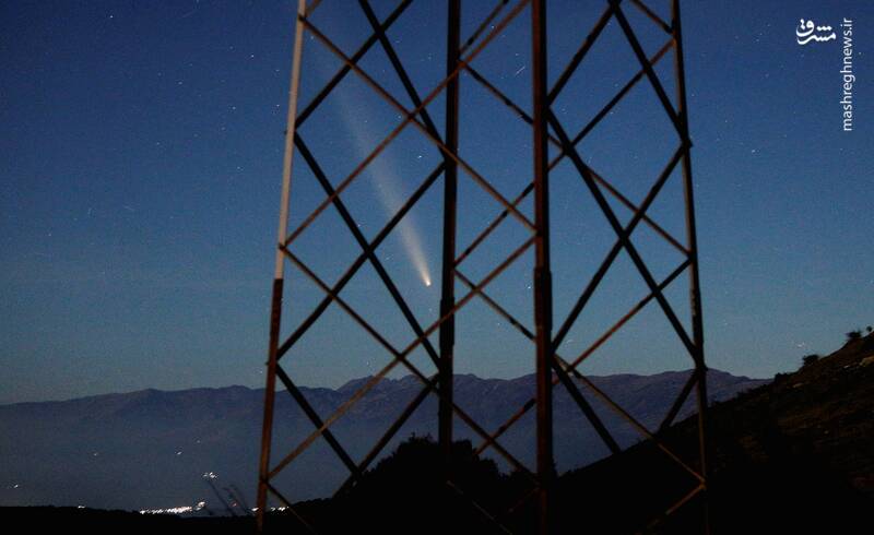 عکس/ "ستاره دنباله دار قرن" ۲ دنباله دارد!