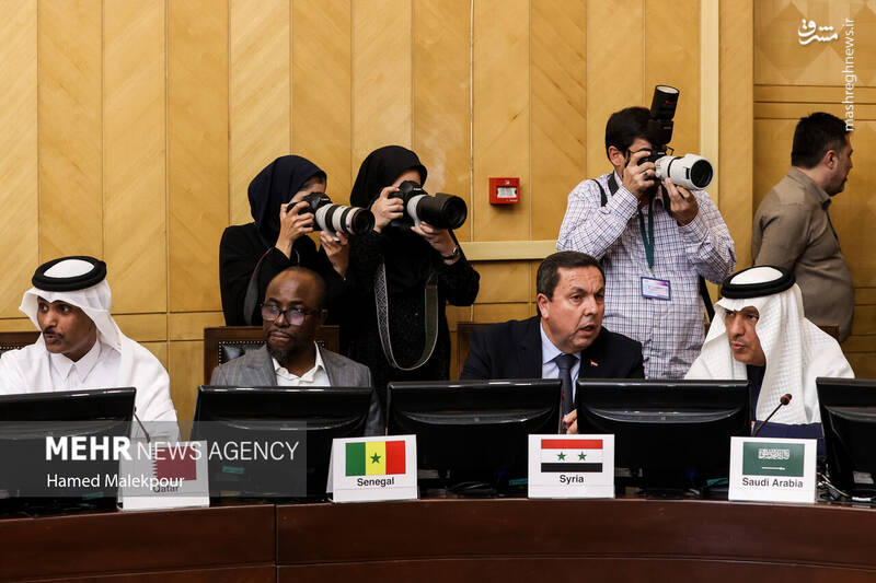 عکس/ نشست مجلس با سفرای کشورهای اسلامی درباره تحولات منطقه