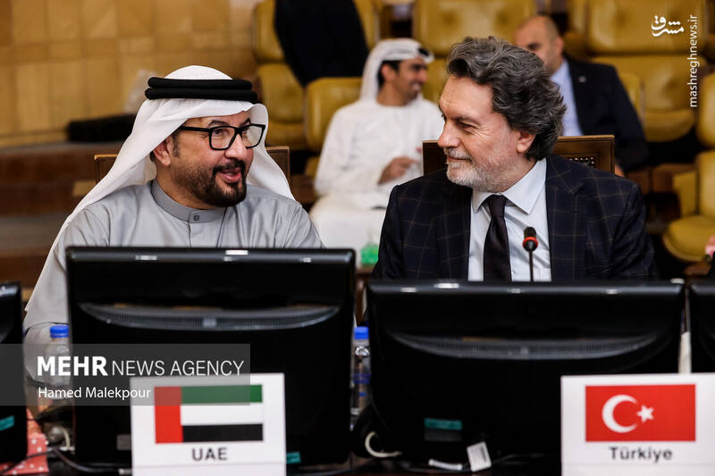 عکس/ نشست مجلس با سفرای کشورهای اسلامی درباره تحولات منطقه