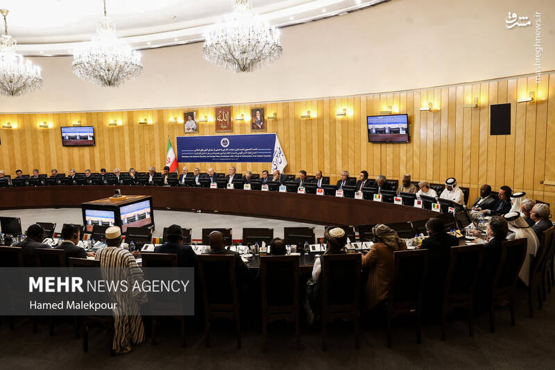 عکس/ نشست مجلس با سفرای کشورهای اسلامی درباره تحولات منطقه