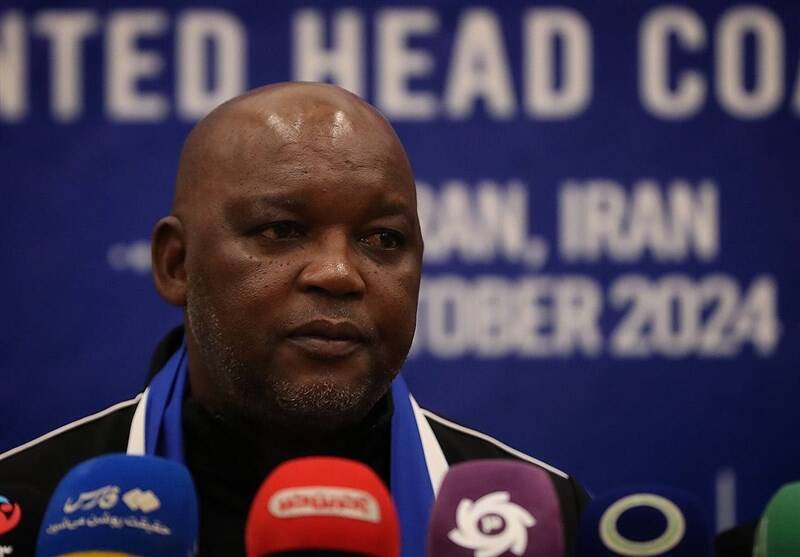 قول میدهم استقلال بین ۴ تیم نهایی صدرجدول باشد/ هرچه میکشیم از نکونام است/دو بازیکن استقلال را بهم ریختند