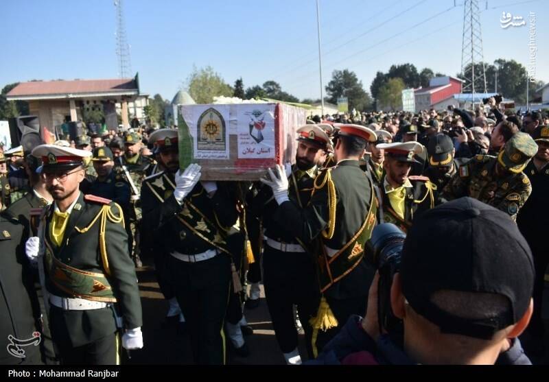 عکس/ وداع مردم گیلان با ۲ شهید امنیت